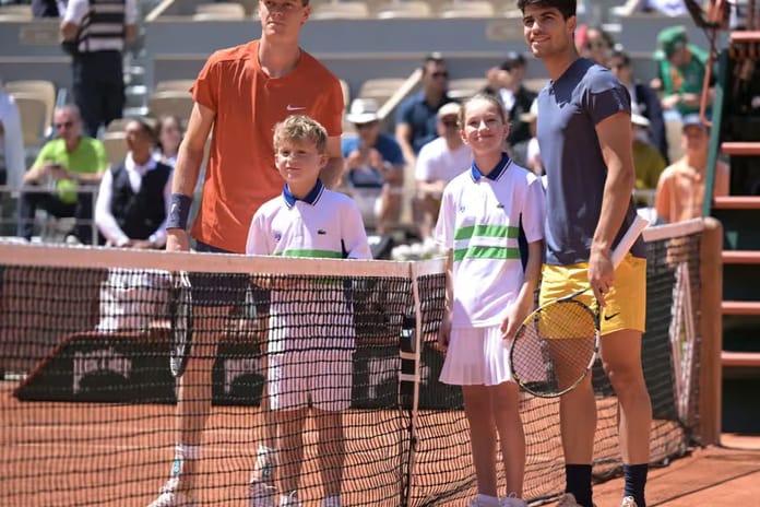 Fransa Açık'ta dev final: Son şampiyon Alcaraz ile dünya 1 numarası Sinner şampiyonluk için karşı karşıya