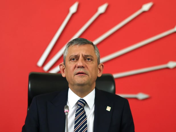 Özgür Özel'in yeni MYK listesi belli oldu: Sayı 18'e düştü