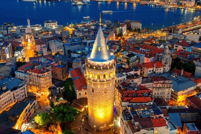 İstanbul’a 9 ayda 13,5 milyon turist geldi