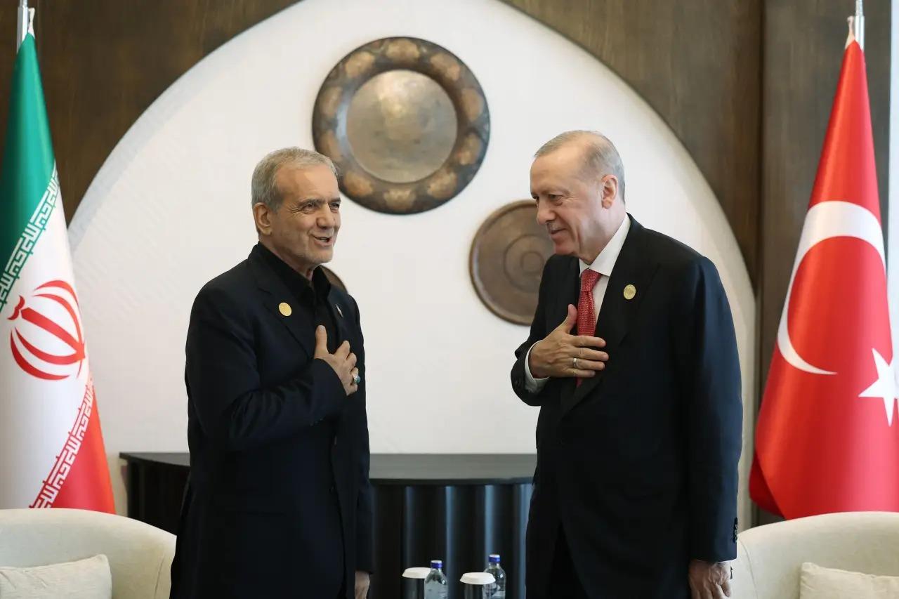 Pezeşkiyan’dan Türkiye’ye İran Devrimi’nin 47. yılında teşekkür mesajı
