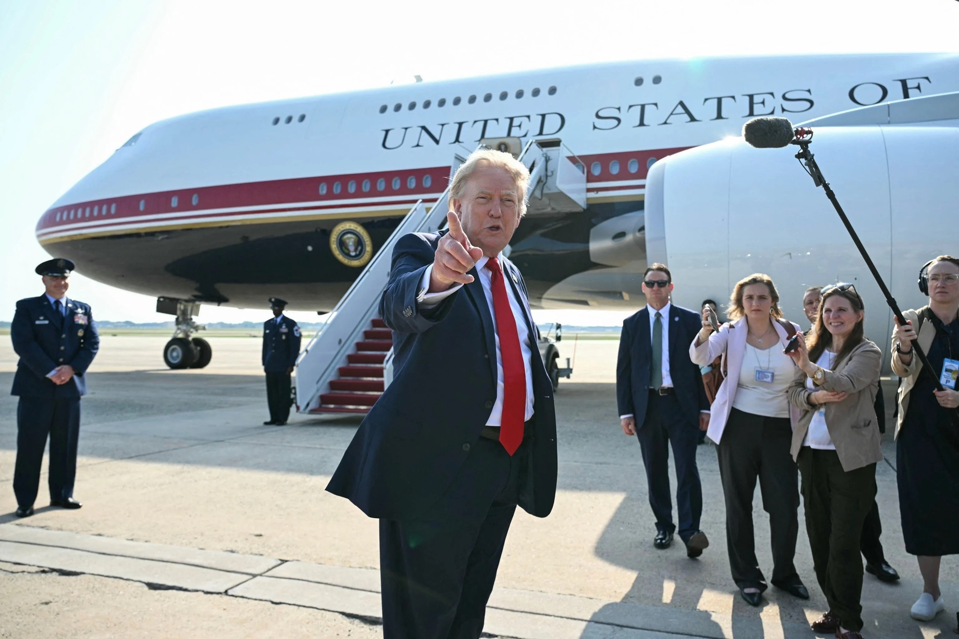 New Air Force One Lacks Core Missile Defenses of Older Model