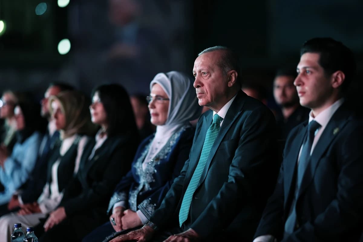 AK Parti'nin 25. yıl vizyon belgesi açıklandı: Gelecek çeyrek asrın yol haritası belli oldu!
