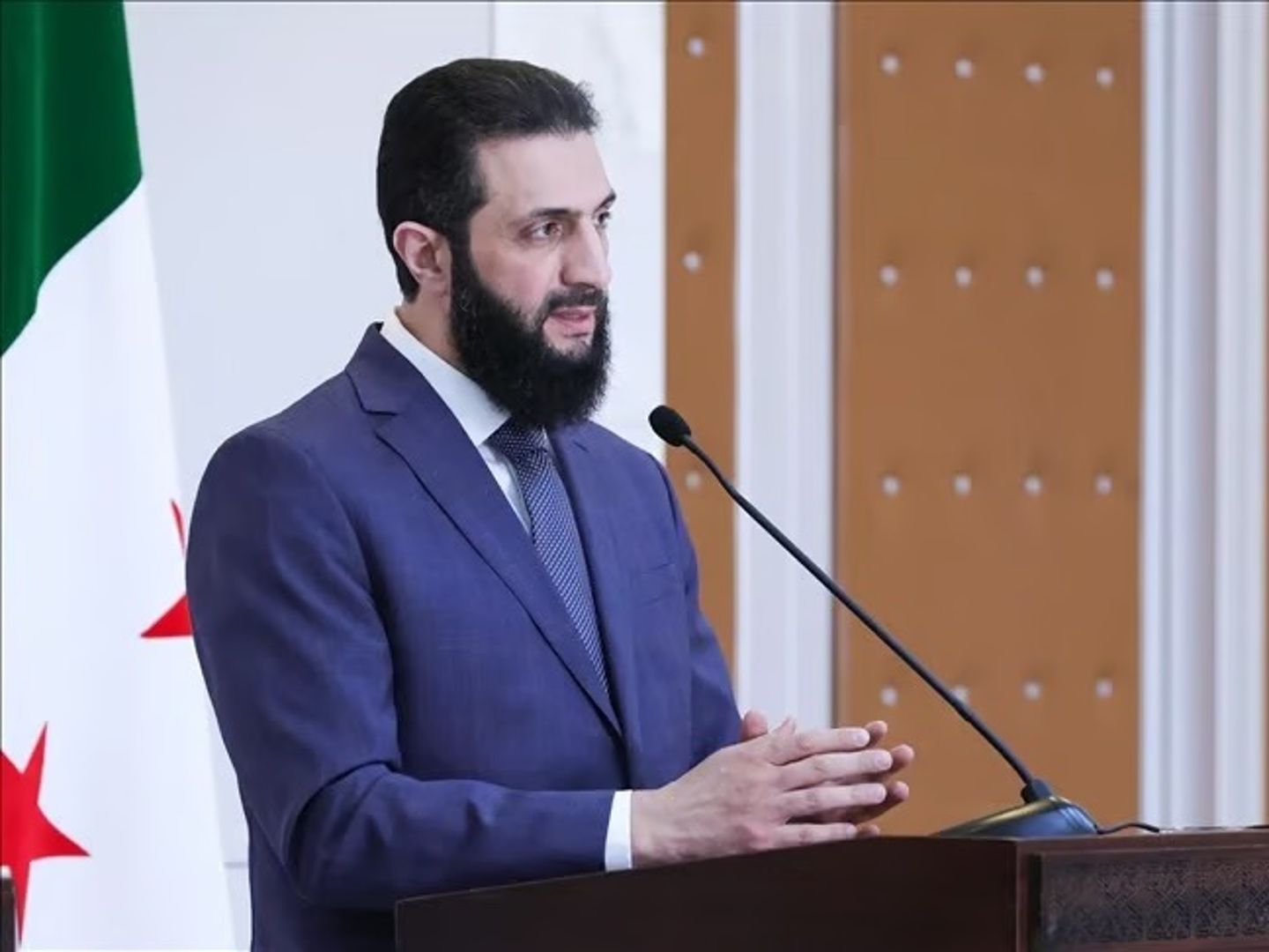 Şara Suriye'nin Lübnan'a müdahale edeceği iddialarını reddetti