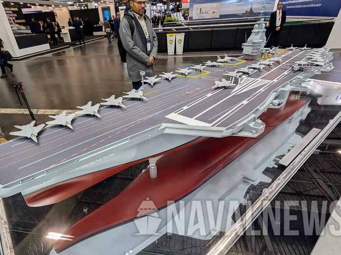 Fransa'nın yeni uçak gemisi PANG üretim için gün sayıyor