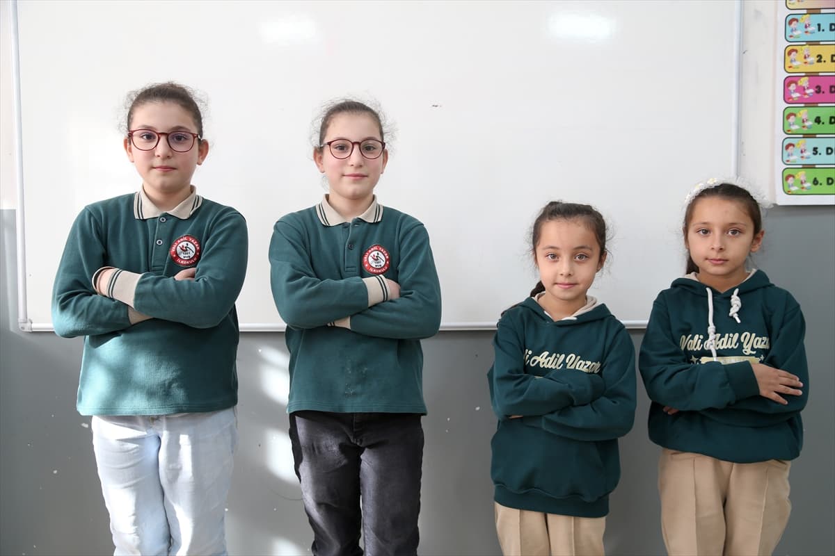 İkizler Okulu'nda eğitim: Öğretmenler ayırt etmekte zorlanıyor