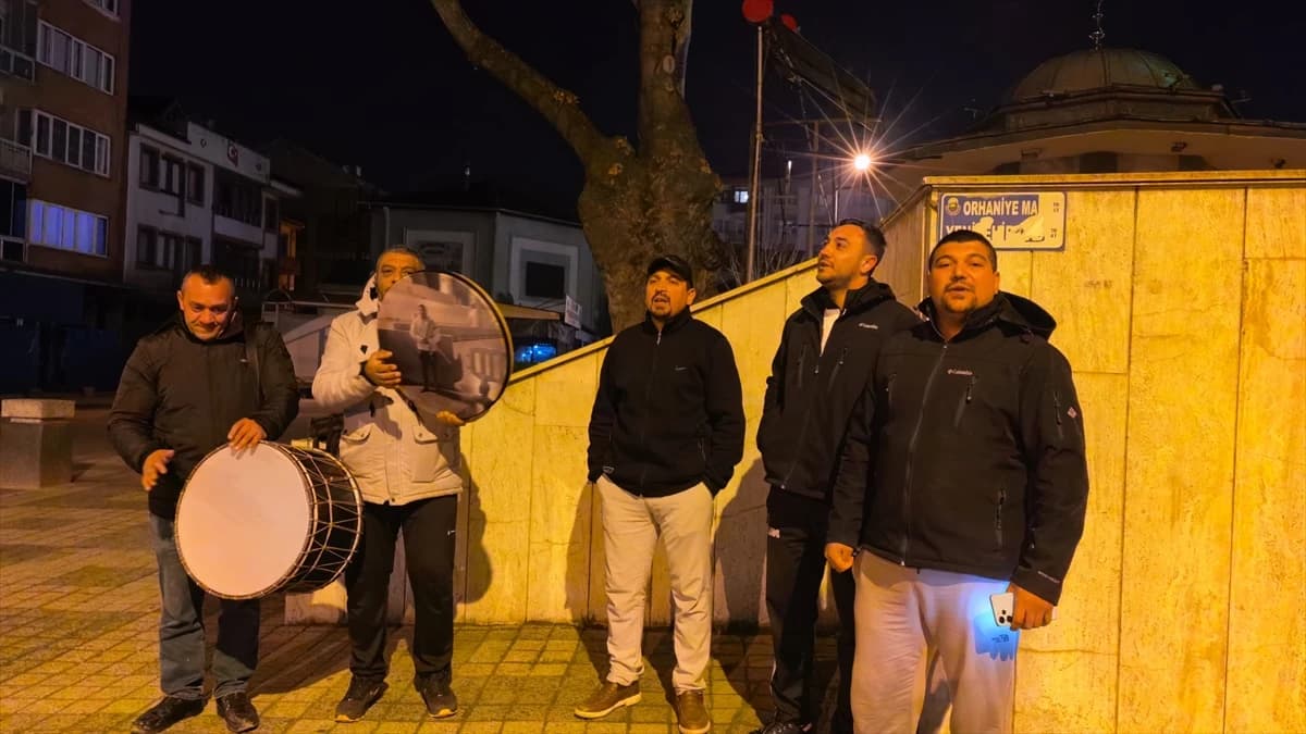 Türkiye'de 2026'nın ilk sahur gecesi renkli anlara tanık oldu