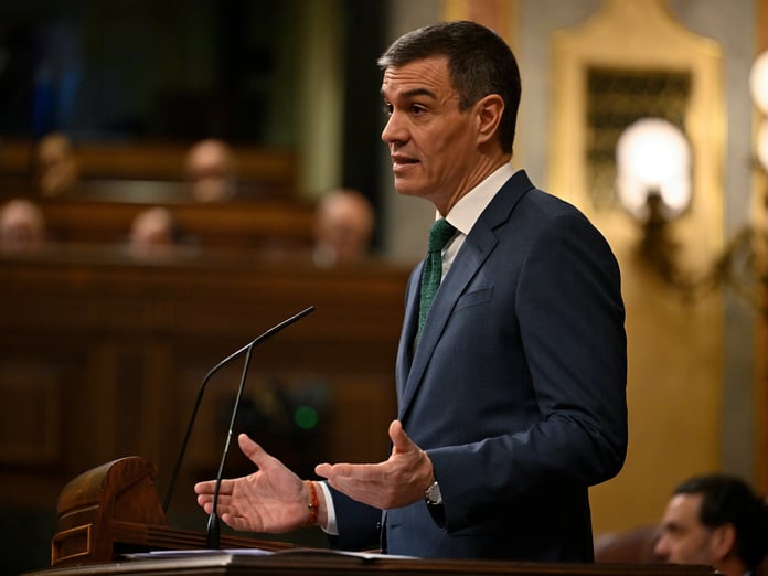 İspanya, diğer NATO ülkelerinin aksine savunma harcamalarına GSYH'nin yüzde 2,1'ini aktaracak