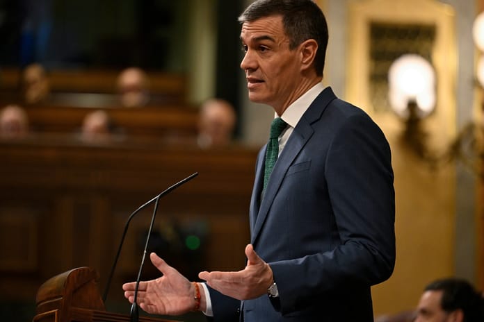 İspanya, diğer NATO ülkelerinin aksine savunma harcamalarına GSYH'nin yüzde 2,1'ini aktaracak