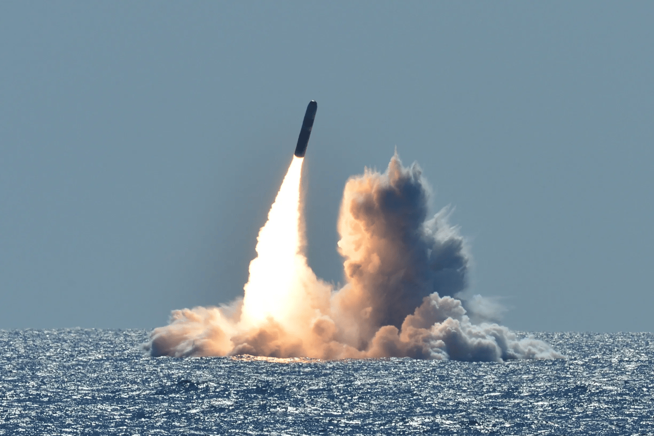 Trident II füzelerinin ömrü 59 yıl uzatıldı