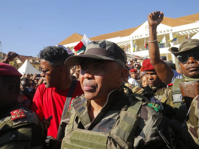 Madagaskar'da darbe sonrası geçici yönetim dönemi