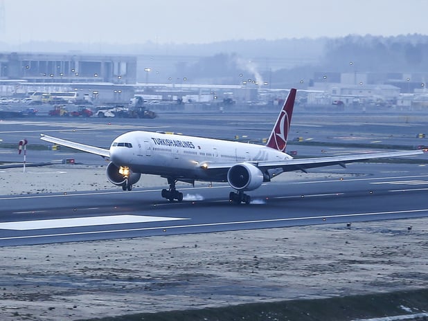 İsrail-İran gerilimi THY uçuşlarının rotasını değiştirdi