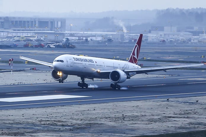 İsrail-İran gerilimi THY uçuşlarının rotasını değiştirdi