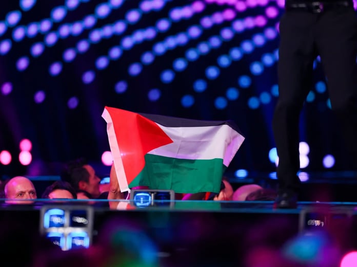 Eurovision'da skandal: "Soykırımı durdurun" sloganı sansürlendi