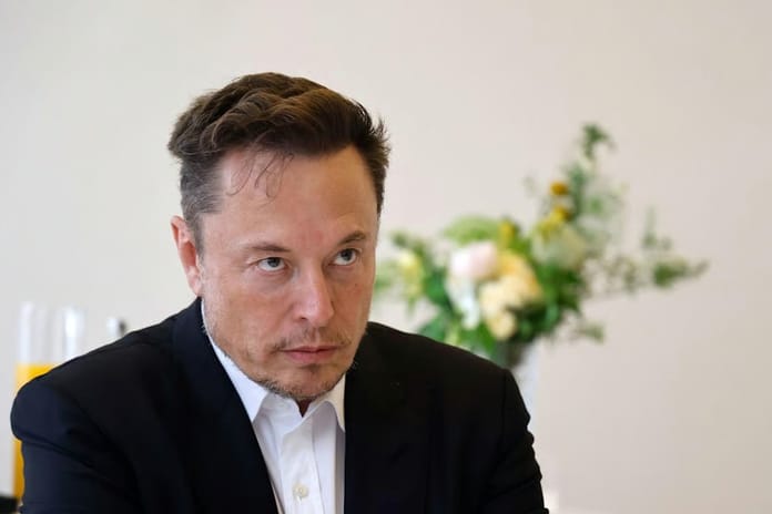 Elon Musk DOGE'taki görevinden ayrıldıktan sonra Trump yönetimine mesafe koydu