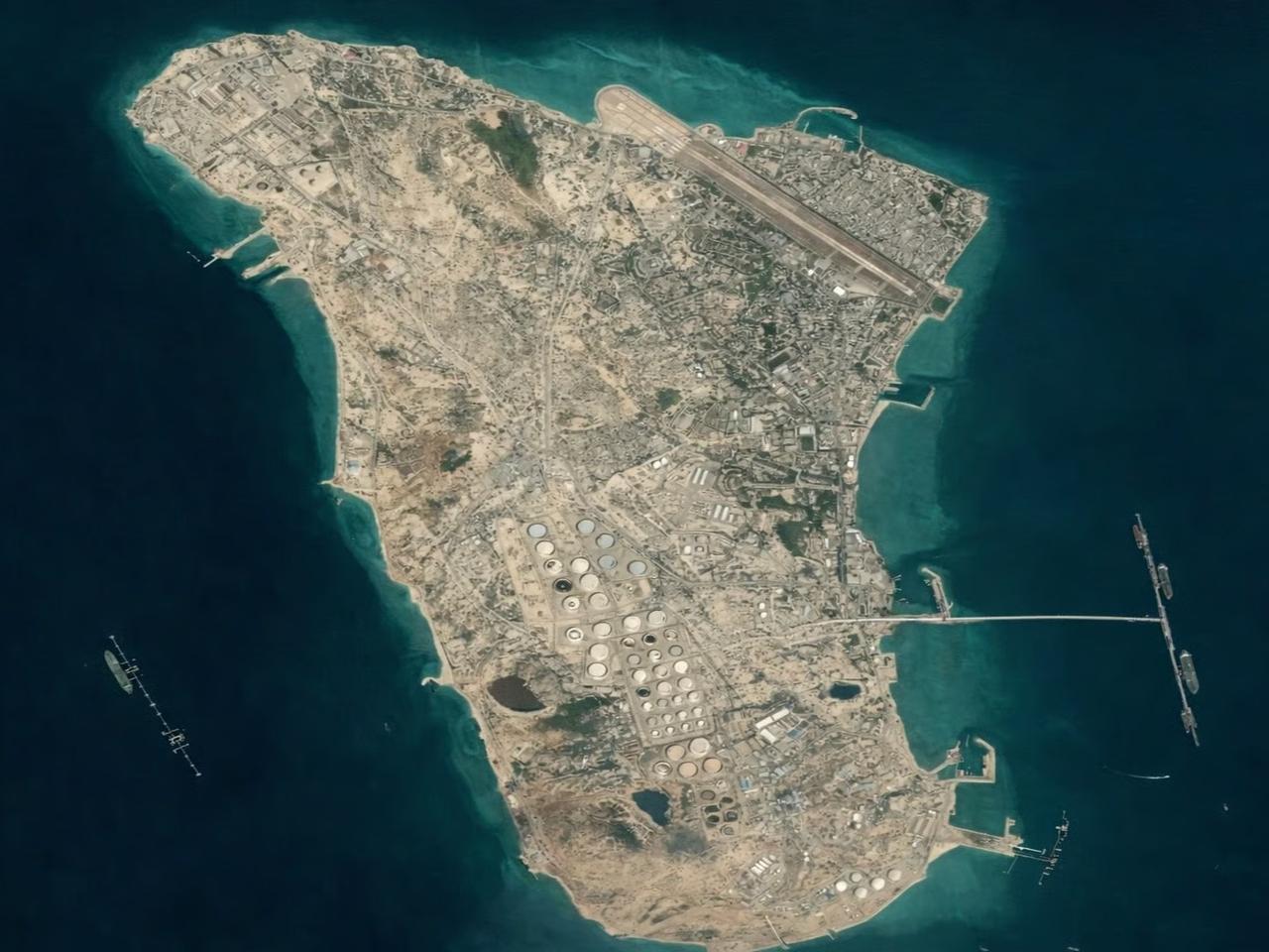 İran Kharg Adası’nı güçlendiriyor
