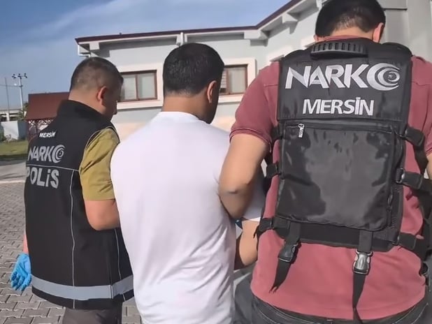 Gizli zula deşifre oldu: Mersin'de büyük narkotik operasyonu