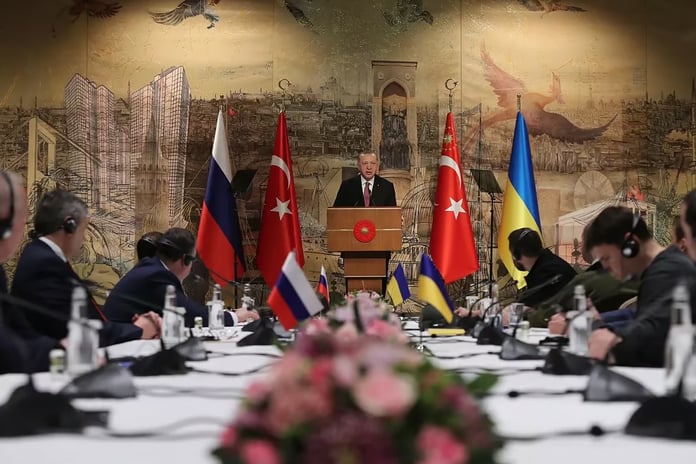 New York Post: Rusya-Ukrayna arasındaki Türkiye'deki görüşmelerde barış gelecek mi?