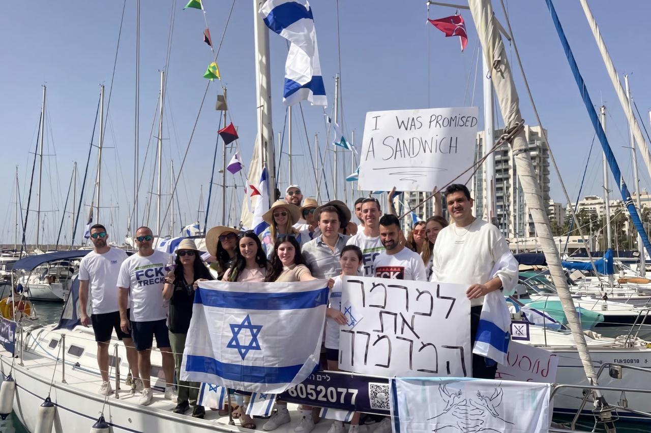 Bu sefer Mavi Marmara'nın adını çaldılar