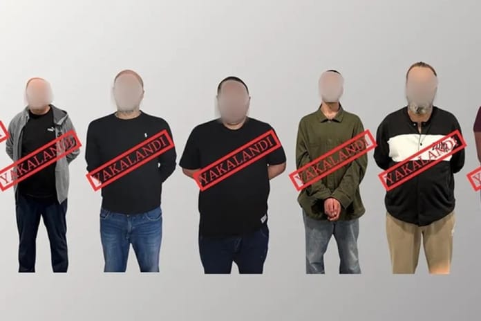 Kırmızı bültenle aranan 407 suçlu Türkiye'ye iade edildi