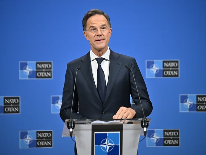 Rutte: “Putin’i masaya oturtabilecek tek lider Trump”