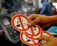 Maldivler 2007'den sonra doğanlara sigara yasağı getirdi