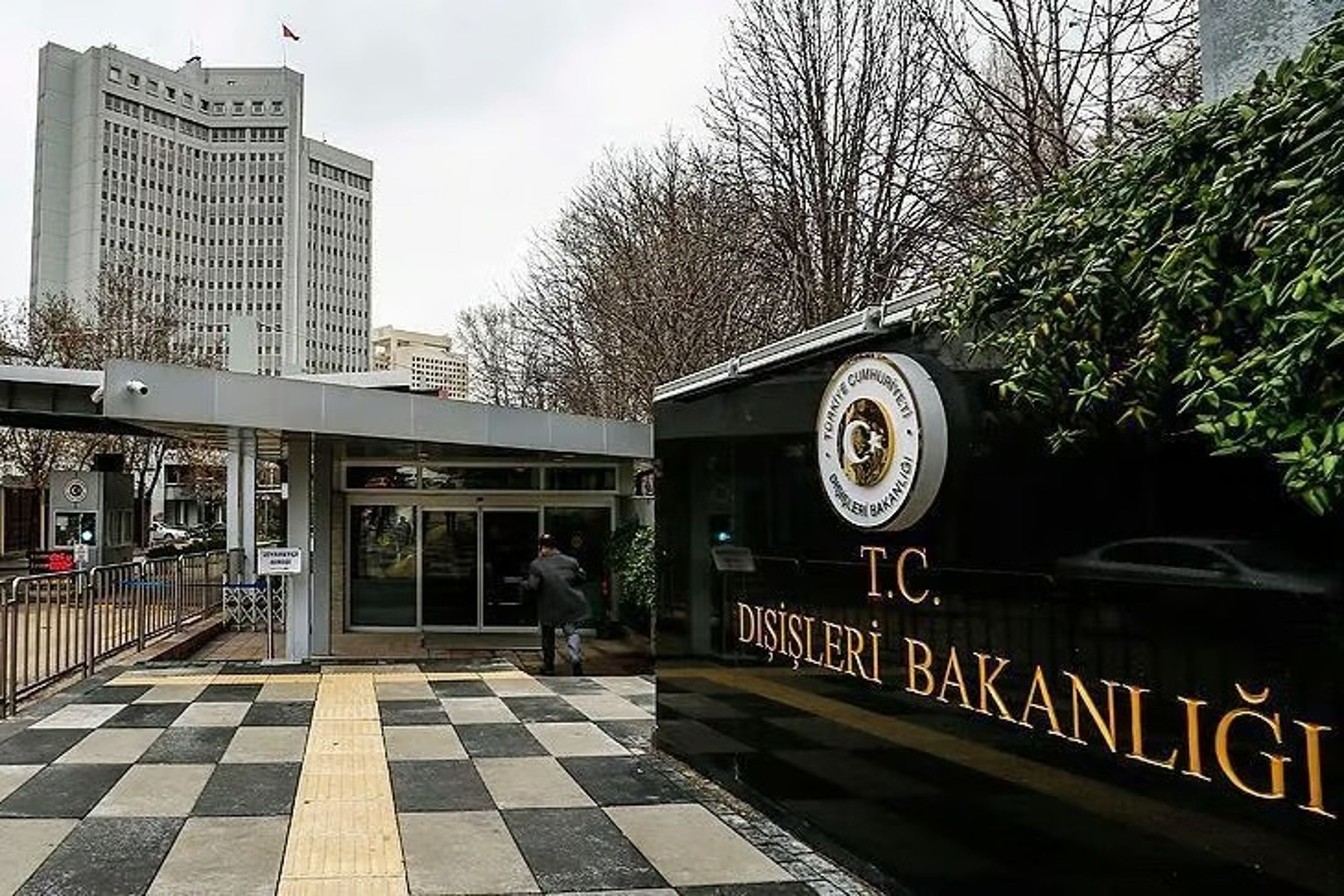 Dış temsilciliklerde görev değişimi: Fidan yeni büyükelçileri tebliğ etti