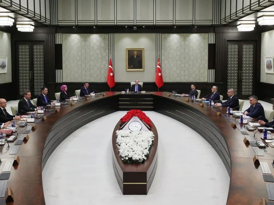 Kabine yoğun gündemle toplanıyor!