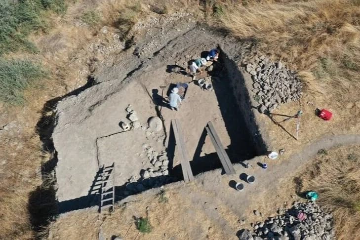 Maydos Kilisetepe Höyüğü kazılarında 4200 yıllık savunma duvarı bulundu