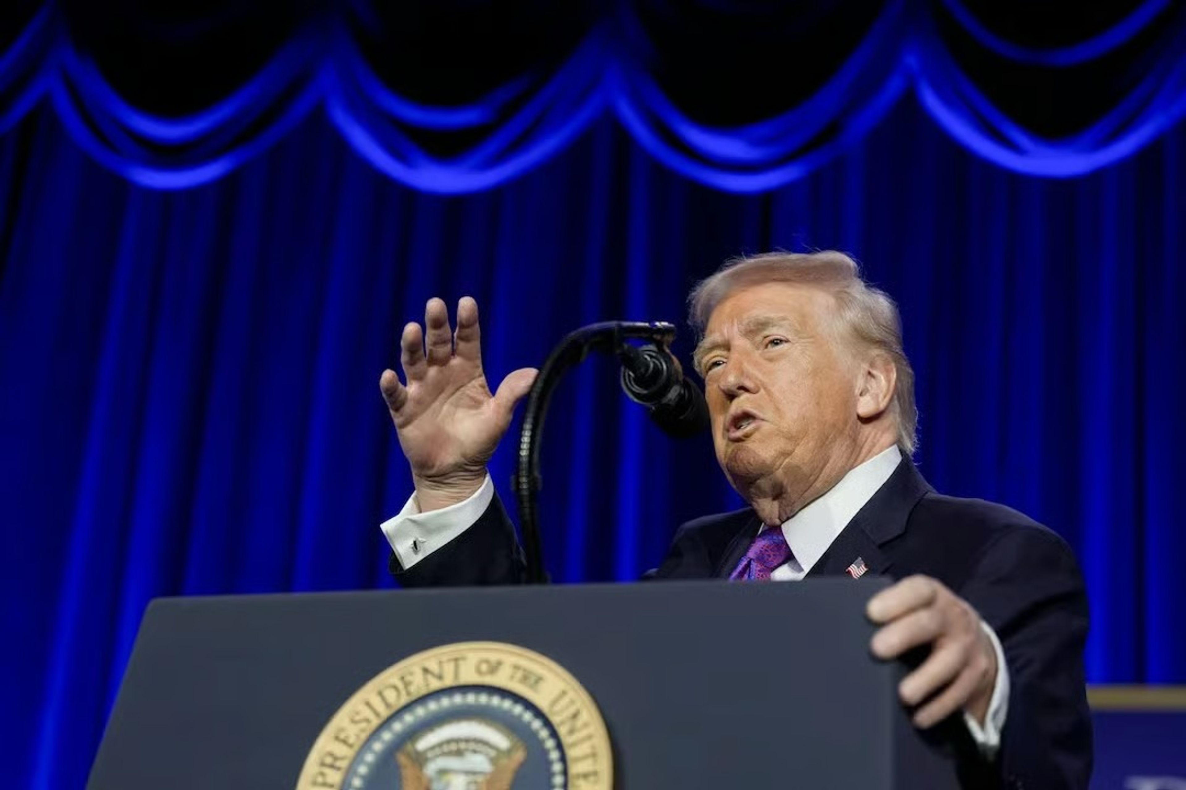 Trump'tan kritik Umman görüşmeleri açıklaması: İran anlaşma yapmak istiyor