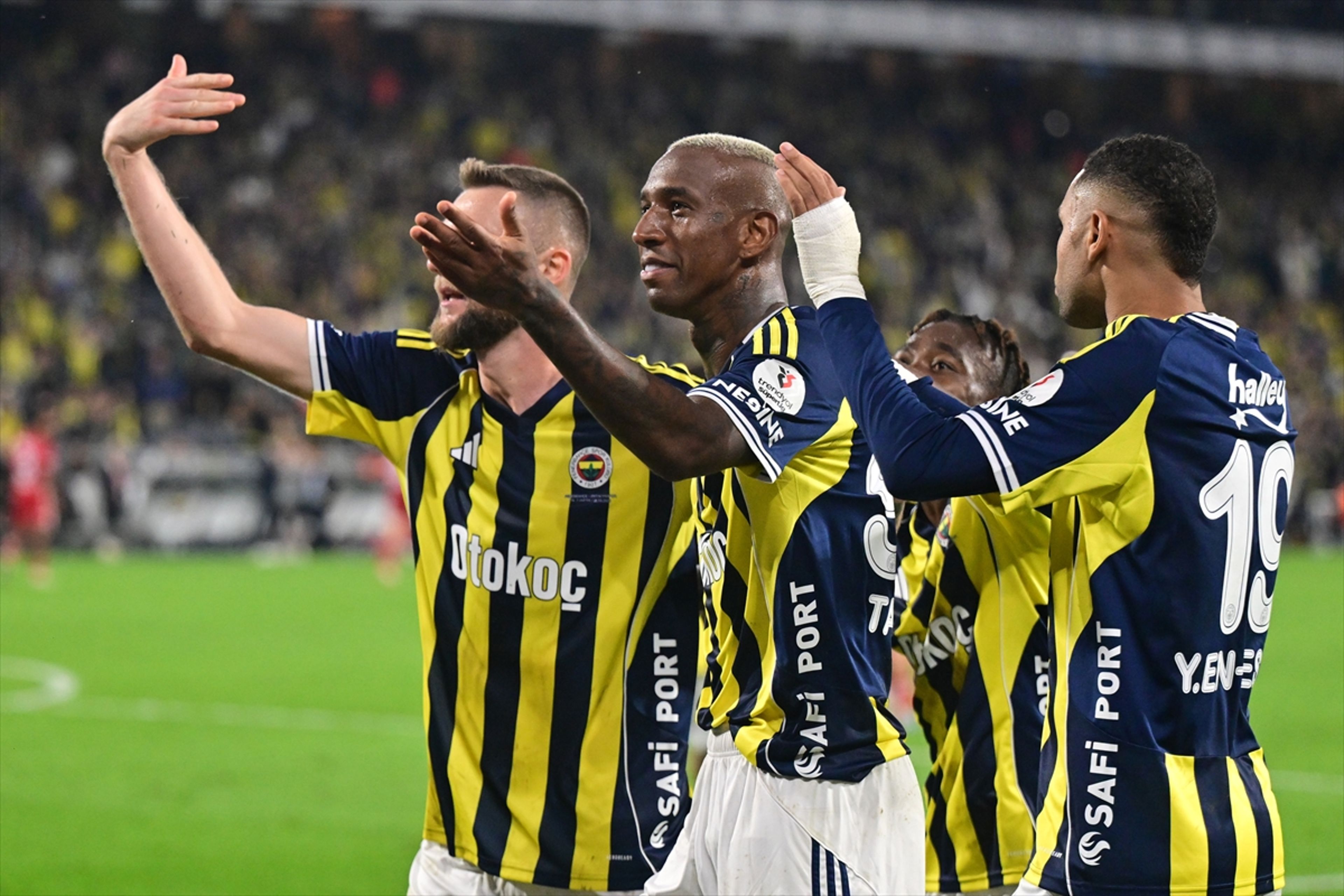 Kadıköy performansı