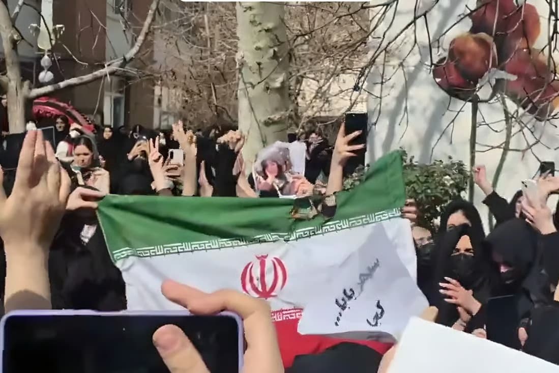 İran'da hükümetten öğrenci protestolarına ilişkin önemli açıklama