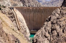 İran 50 yılın en şiddetli kuraklığına karşı Urmiye Gölü'nde bulut aşılama çalışması başlattı