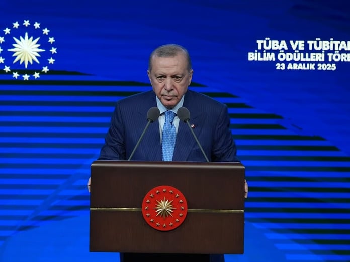Cumhurbaşkanı Erdoğan'dan bilim dünyasına müjde: Türkiye bölgenin veri üssü oluyor
