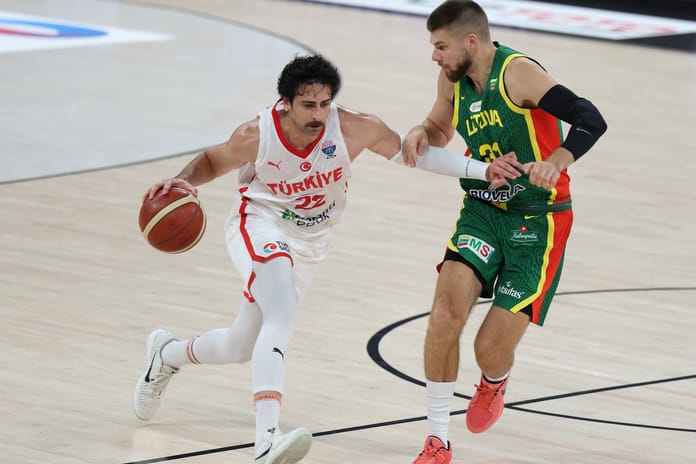 FIBA 2025 Avrupa Şampiyonası hazırlıklarını sürdüren A Milli Erkek Basketbol Takımı, ilk hazırlık maçında Litvanya'ya mağlup oldu