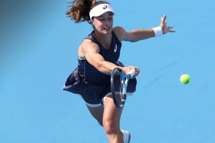 Milli tenisçi Zeynep Sönmez, Avustralya Açık elemelerinde ikinci tura yükseldi