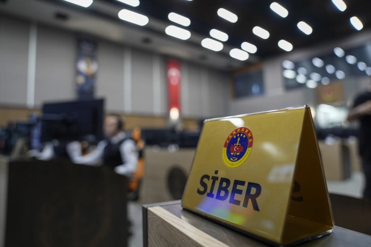Jandarma uyarıyor! Yapay zekayı dertleşme aracı olarak görmeyin