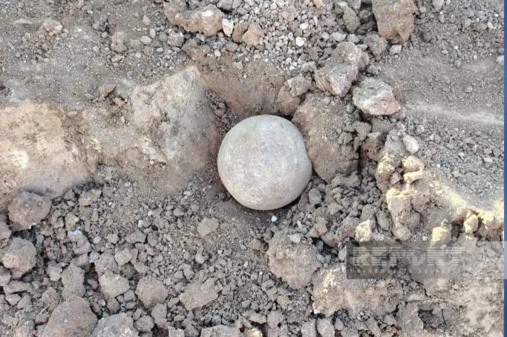Azerbaycan'da 8 bin yıllık gizemli taş küre bulundu
