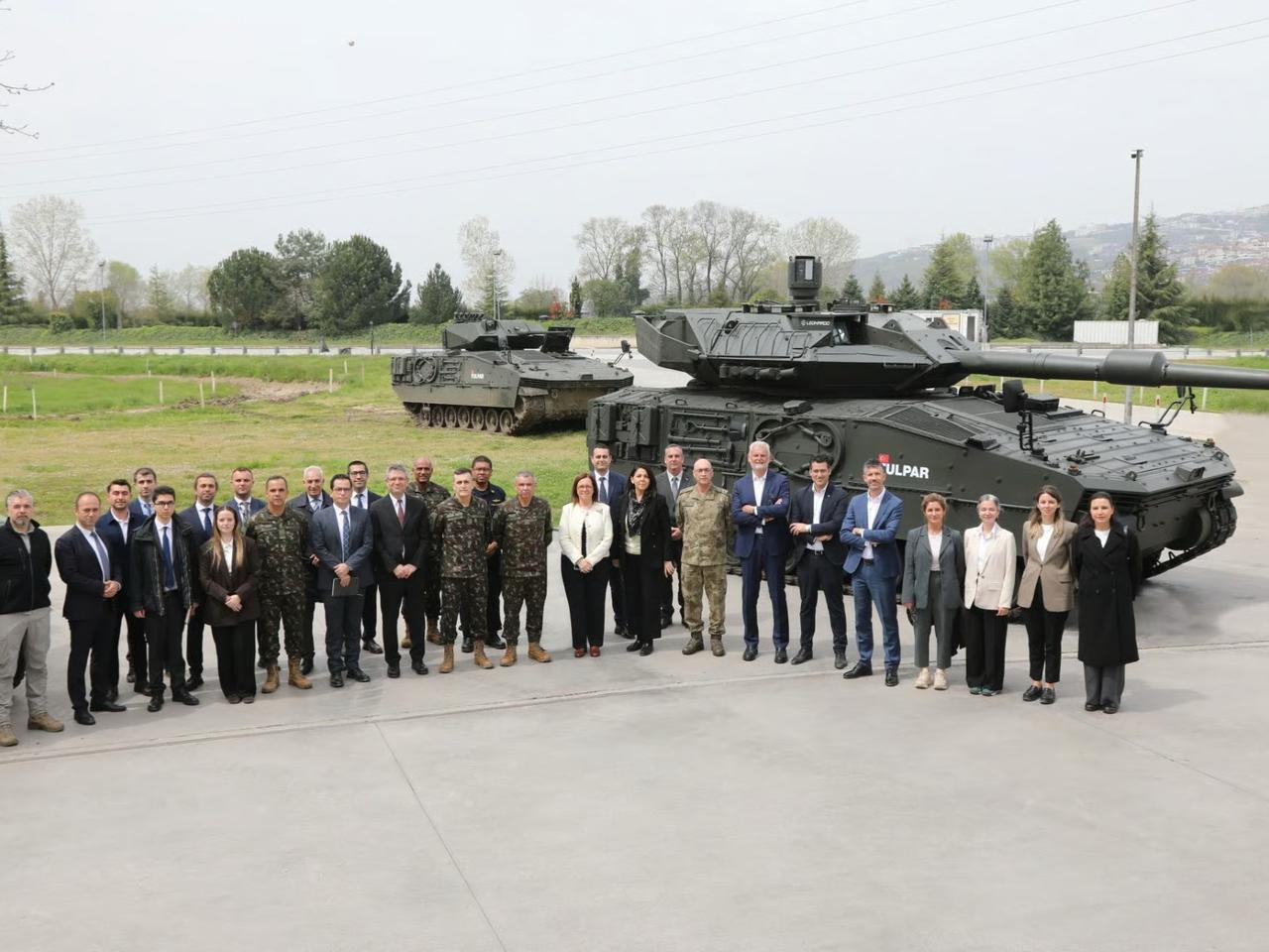 Brezilya Ordusu Otokar’ı ziyaret etti