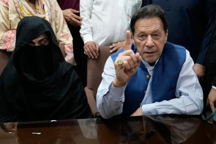 İmran Han ve eşi devlet hediyeleri davasında 17 yıl hapis cezasına çarptırıldı