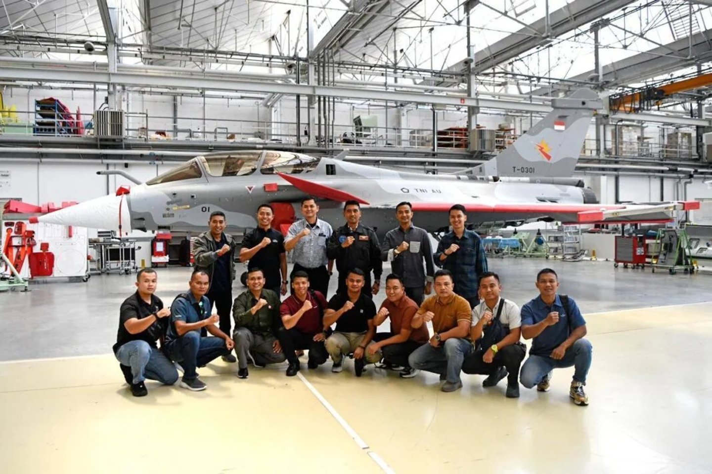 Endonezya, ilk Rafale savaş uçağını tanıttı