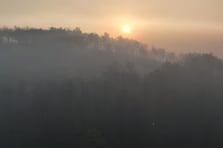 Orman yangınlarının 3. gününde gökyüzünü duman bulutu kapladı