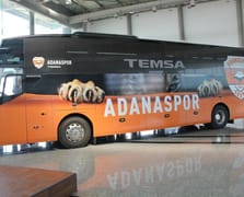 1. Lig'den düşen Adanaspor'da mali kriz büyüyor: Kulübün takım otobüsü borçlar nedeniyle haczedildi