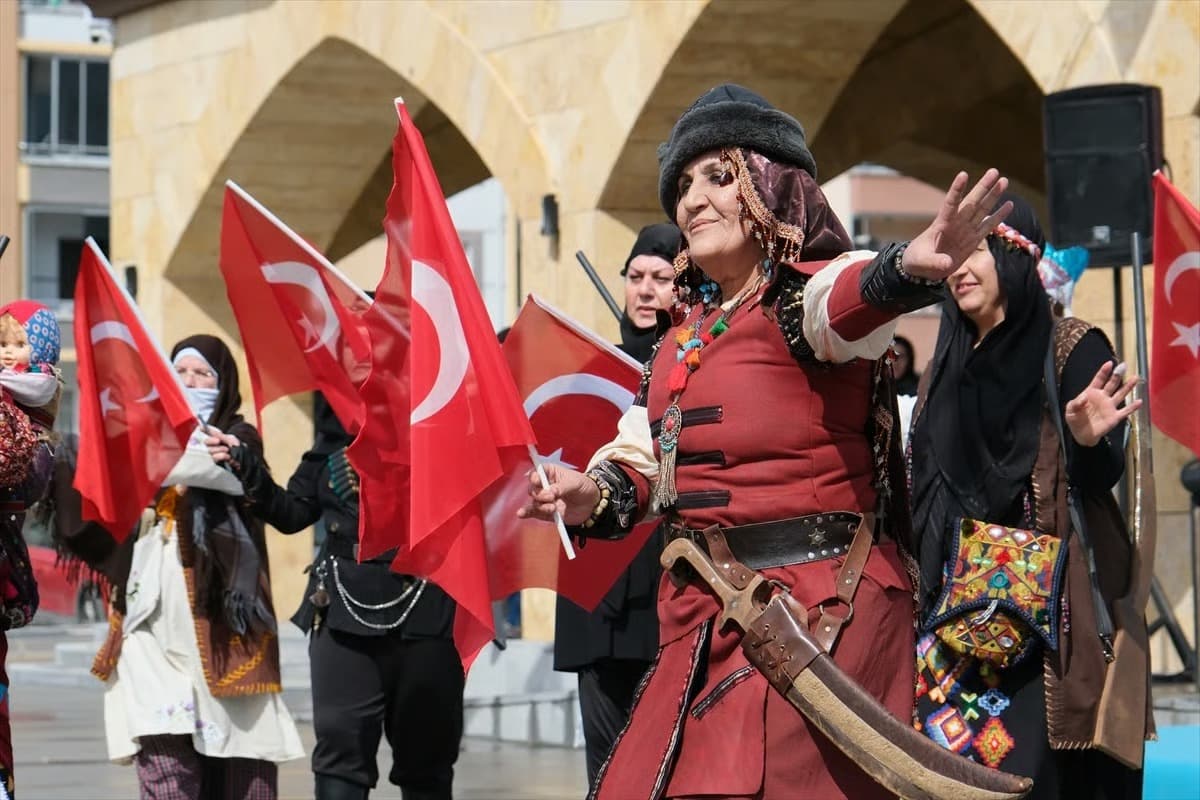 Çorum'da 3. Puduhepa Kadın Kültür Festivali coşkusu başladı