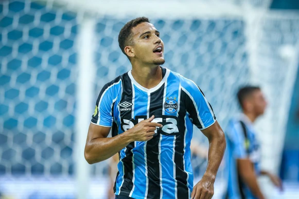 Beşiktaş’ta savunma hattına Brezilyalı takviyesi: Gustavo Martins transferinde pazarlıklar başladı