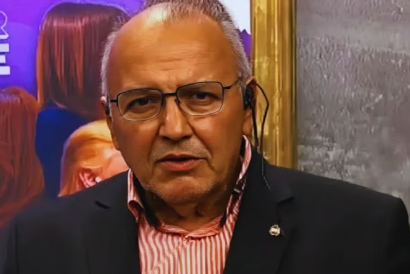 Muhalif lider canlı yayında hayatını kaybetti