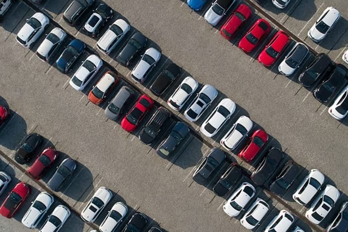 Otomobil ithalatına yeni düzenleme: Çin'e vergi zammı, ABD'ye indirim