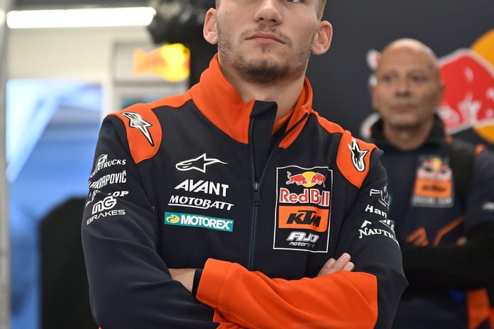 Deniz Öncü Moto2'de