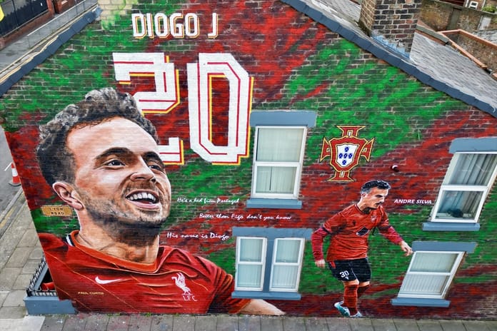 Anfield yakınlarında dokunaklı anıt