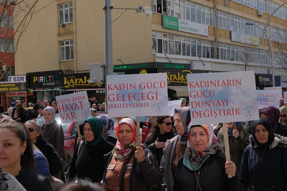 Çorum'da 3. Puduhepa Kadın Kültür Festivali coşkusu başladı
