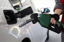 Motorine bir zam daha: Litre fiyatı 2,11 TL arttı, 